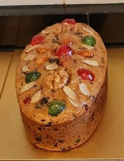 Homemade Christmas plum cake Indian Christmas celebration serving India  Kerala. Fruitcake made of dried fruit, nuts, spices , rum for New Year  party Stock Photo - Alamy