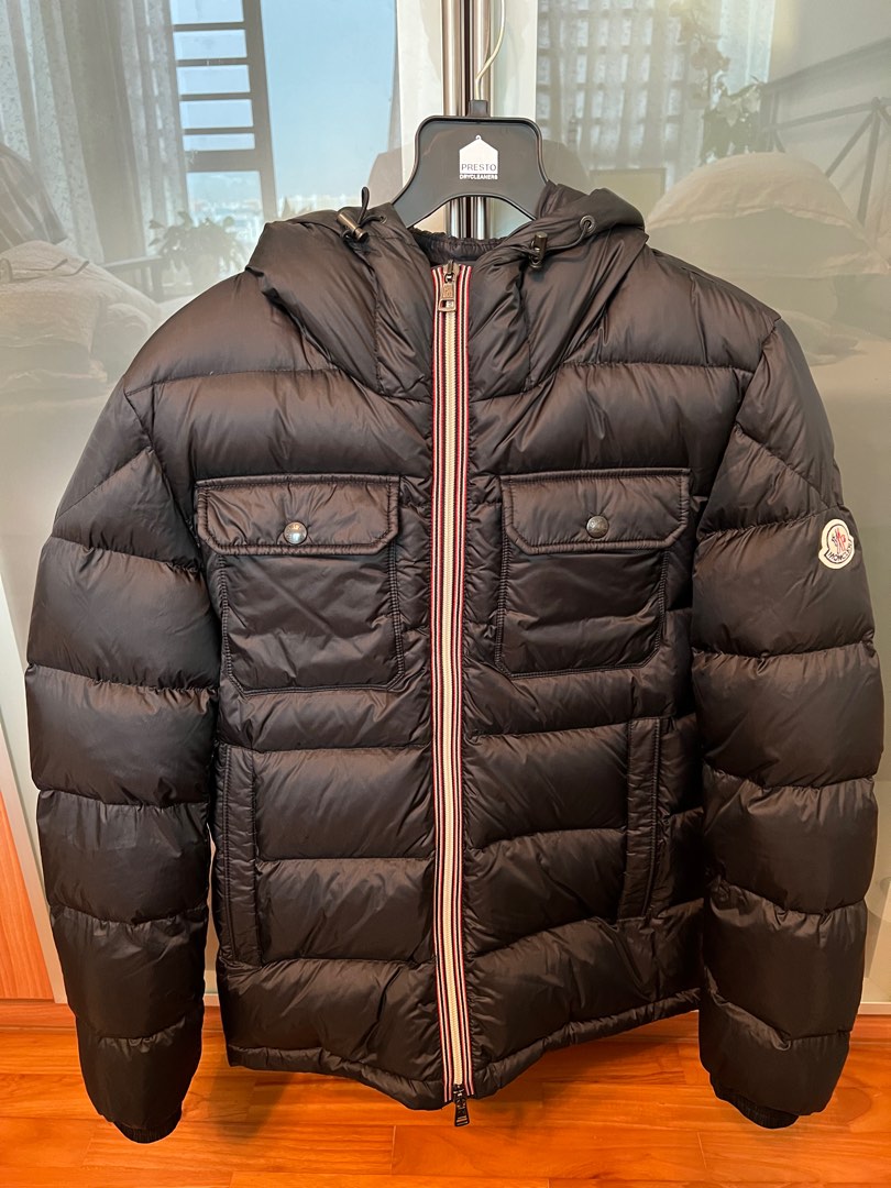 Moncler men down jacket size 0 Men s Fashion Coats Jackets and Outerwear on Carousell