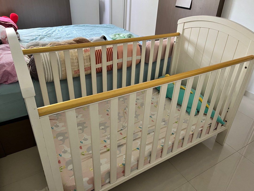 Mothercare Cot(can be converted to toddler bed), Babies & Kids, Baby