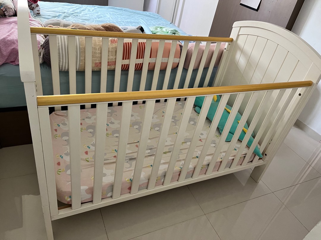 Mothercare Cot(can be converted to toddler bed), Babies & Kids, Baby