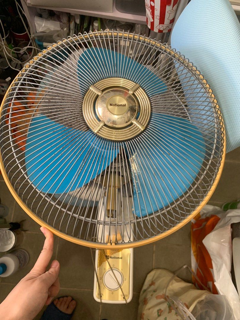 National 14吋掛牆風扇 ELECTRIC FAN (WALL FAN) 已清潔, 傢俬＆家居, 燈飾及風扇, 風扇 - Carousell