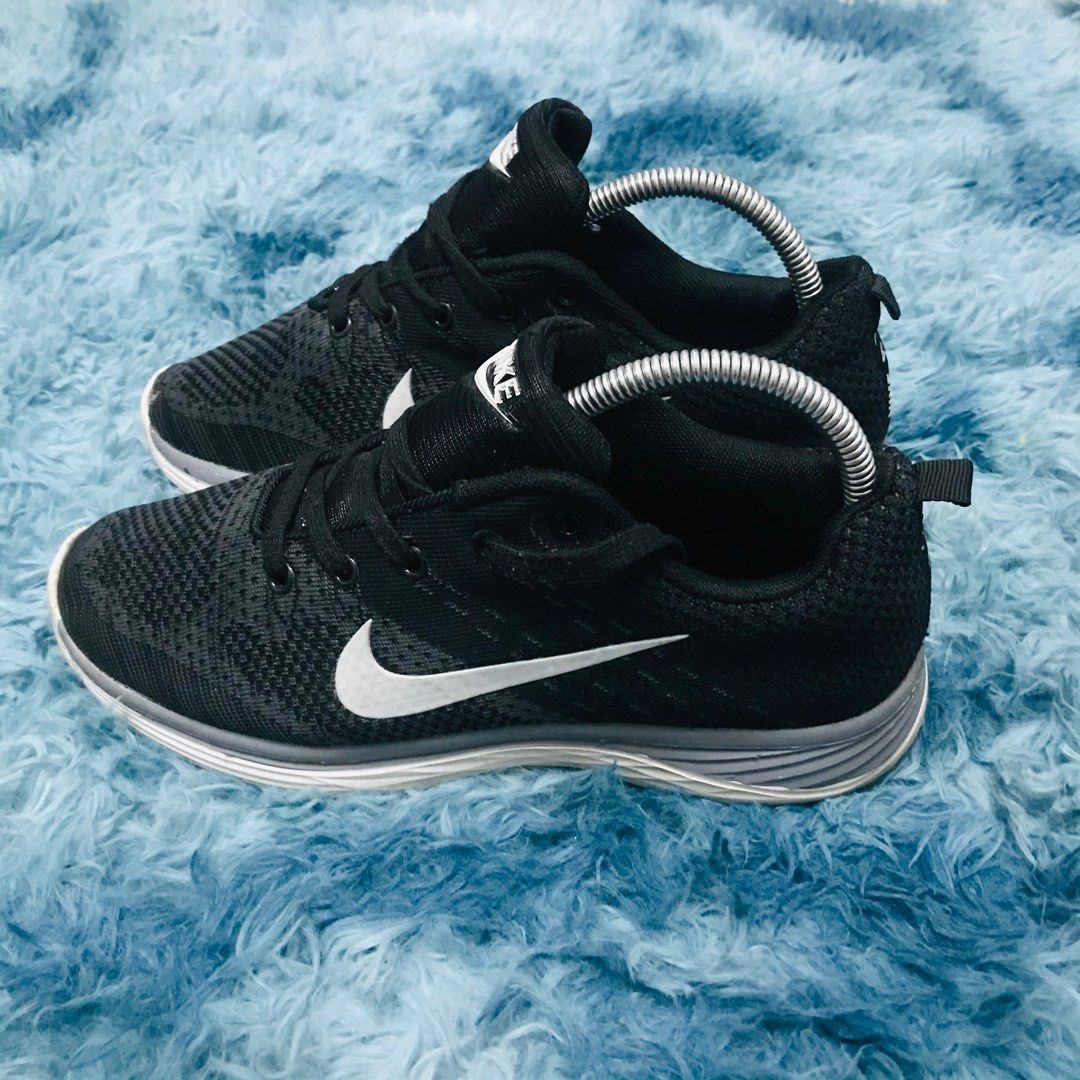 mens nike air running shoes