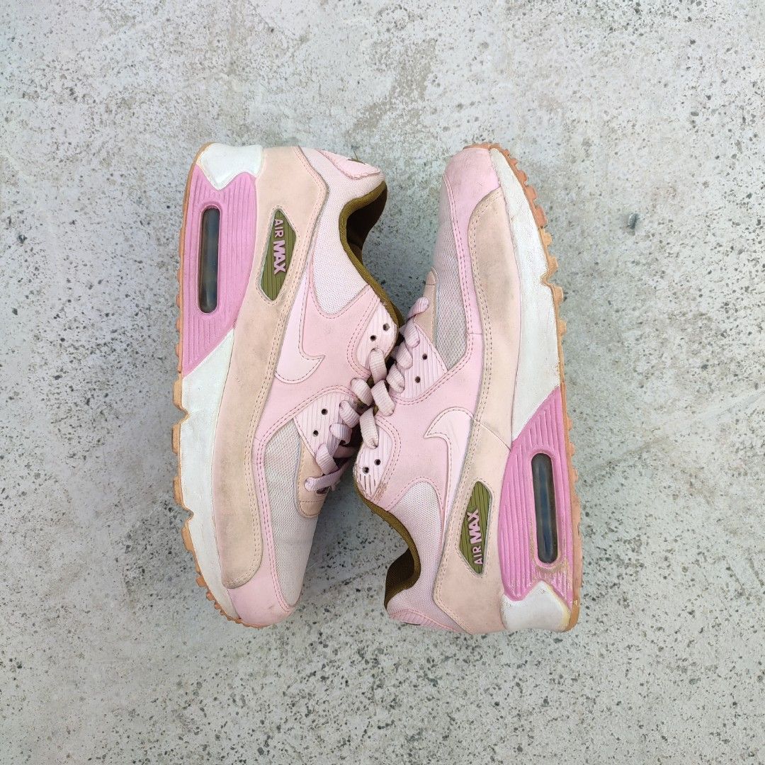 Have a nike hotsell day air max pink