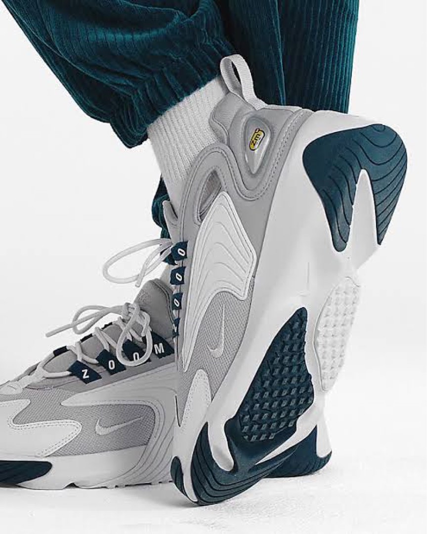 nike zoom 2000 womens