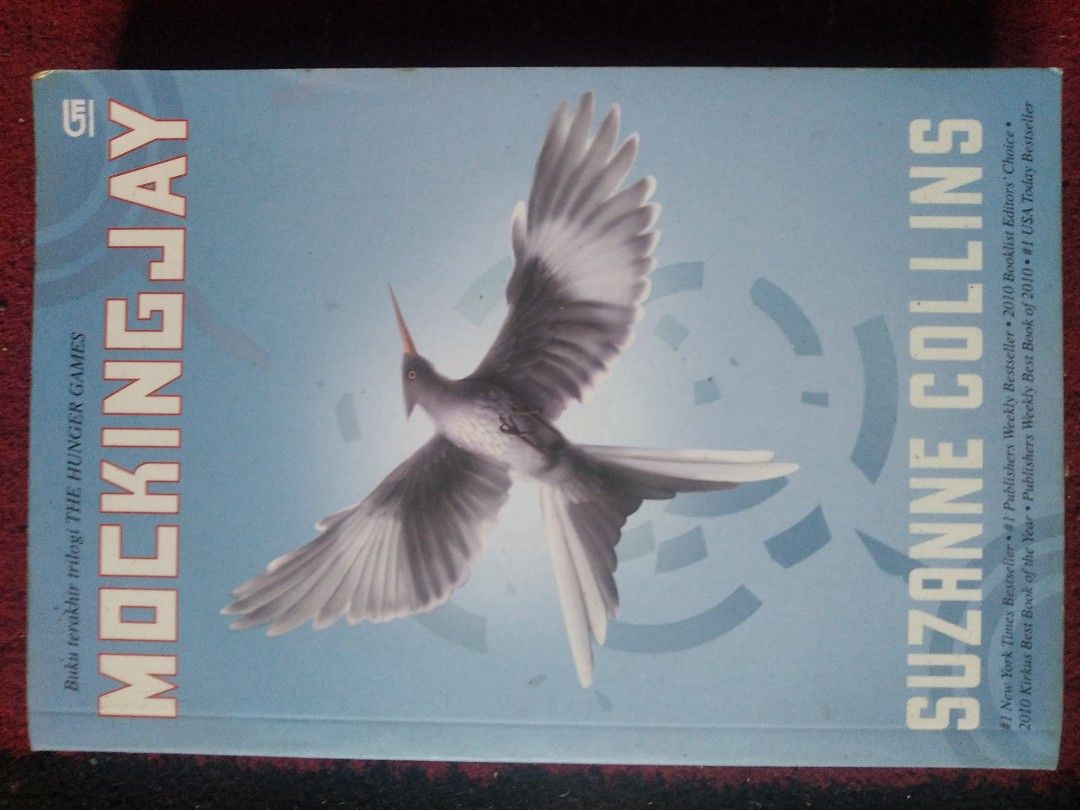 Novel The Hunger Games series full by Suzanne Collins take all ...