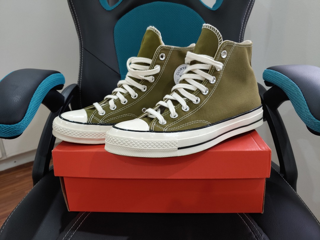 Olive green shop converse