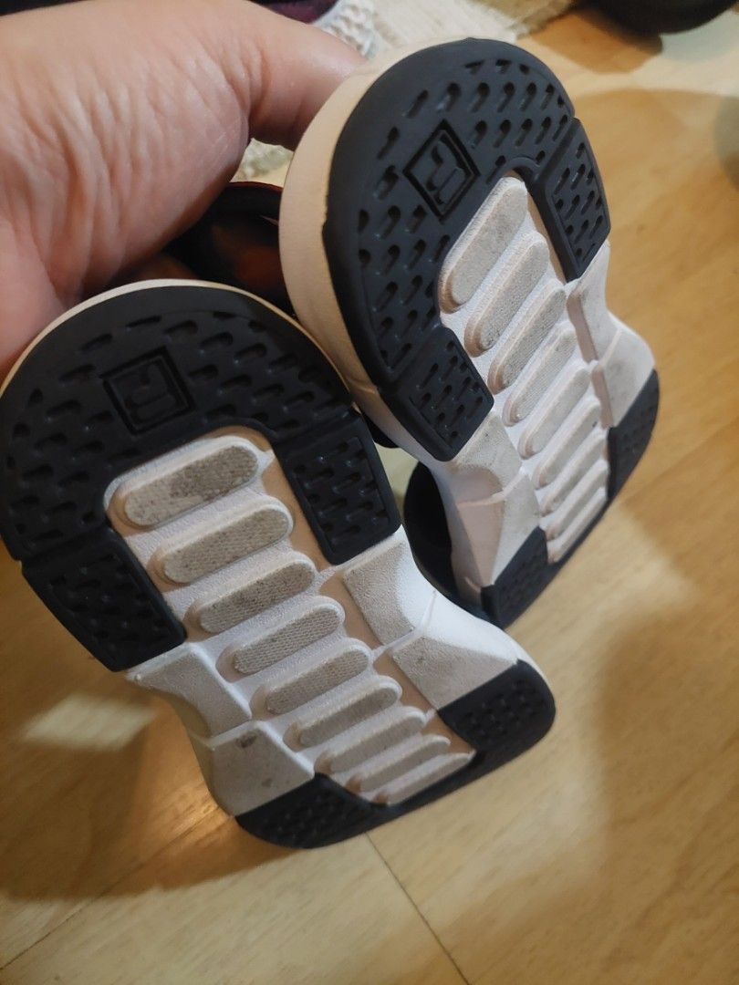 Girls outlet fila sandals