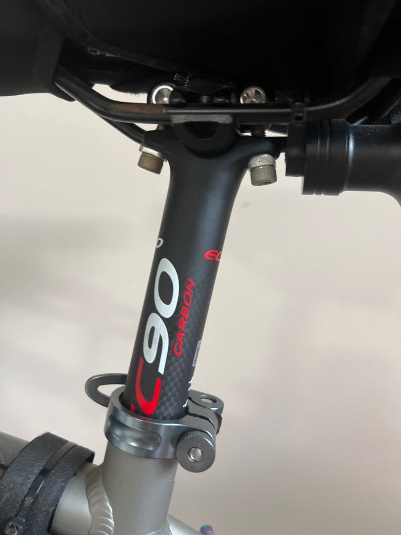 Polygon (Category: Bicycles) located in Singapore. Submitted by dragonworld (Listing ID 1182907487, Image 8). Description: Detail of the bike. 1. Replace wheelset with loud hub 2. KMC gold chain with half hollow 3. Crank reduce to shimano 4. Rotor rplace to red colour with good brand 5. Carbon handle bar 6. Carbon seat post 7. Seat post clamp 8.ring bell 9. Pedal gub type If you buy the bike free bicycle holding rack. Come down test and you will 