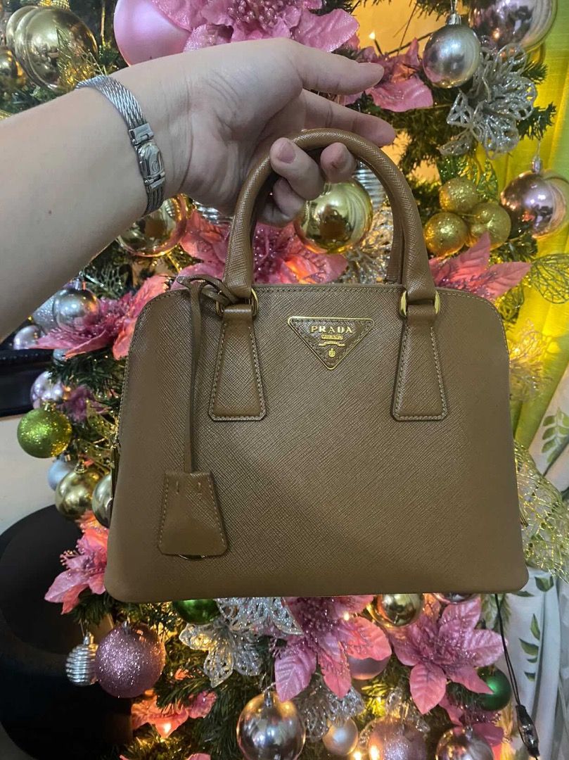 Prada saffiano lux small Luxury Bags Wallets on Carousell