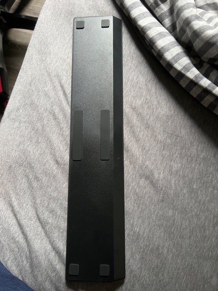 Razer Blackwidow V3 attachable wrist rest, Computers & Tech, Parts