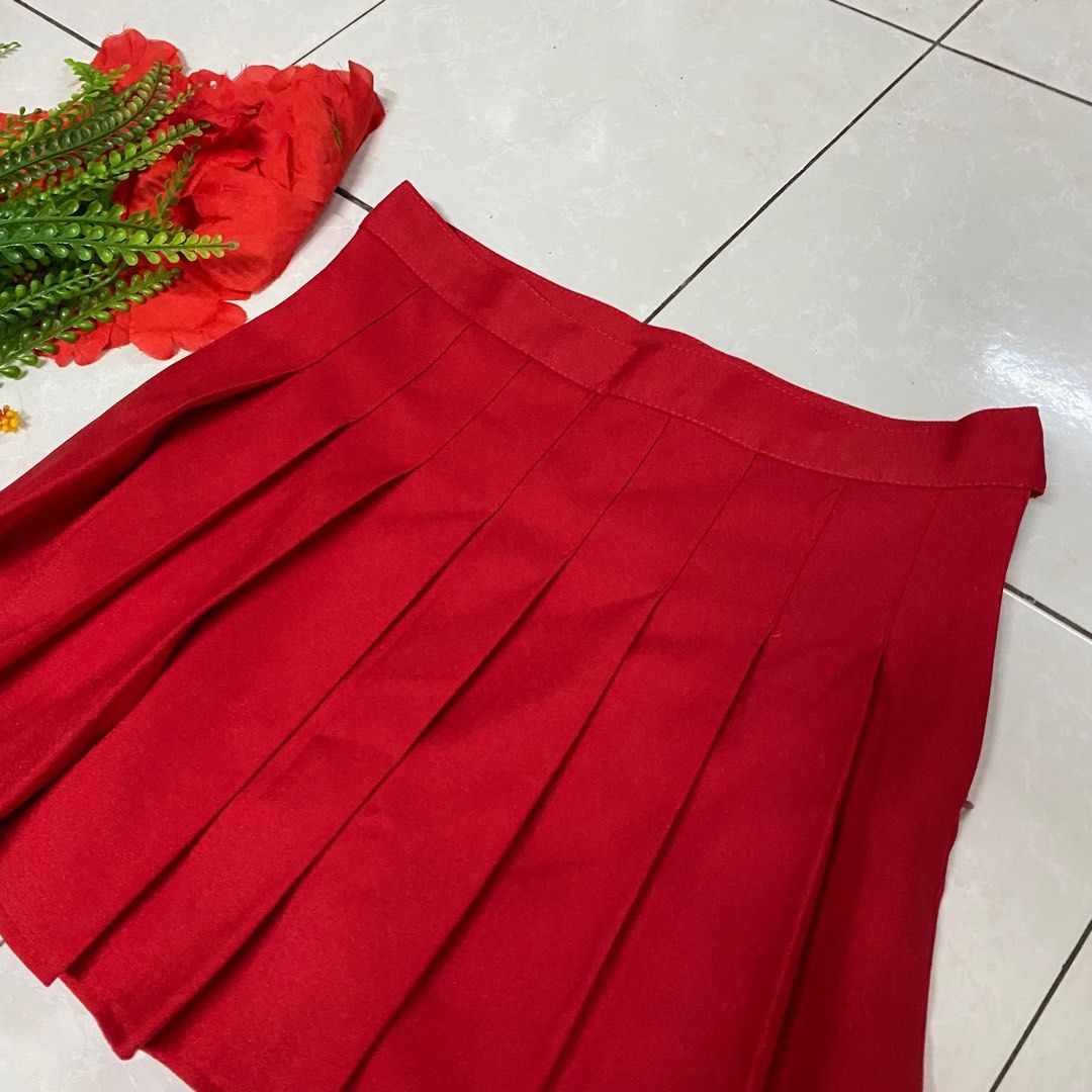 Red tennis skirt_ Red Pleated skirt pants _, Women's Fashion, Bottoms