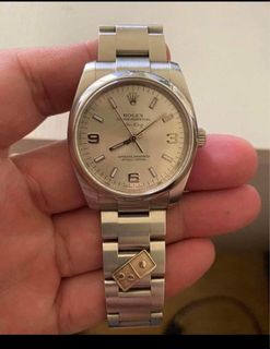 (Category: ) located in . Submitted by Watchaholics (Listing ID 1197856279, Image 1). Description: .