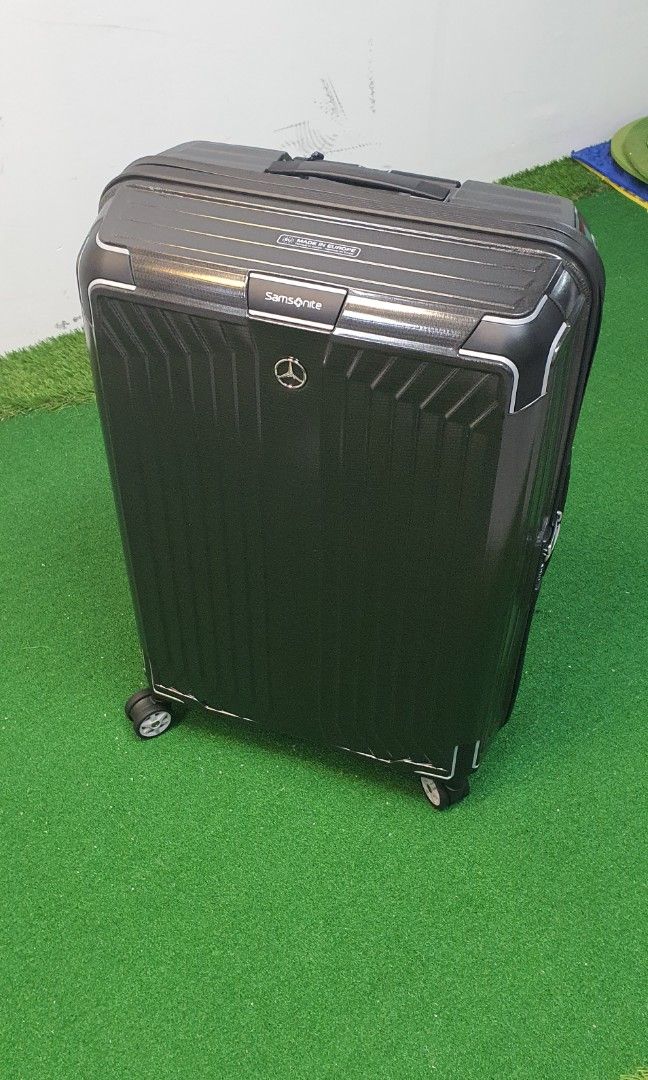 Samsonite lite box 55cm luggage, Hobbies & Toys, Travel, Luggage on