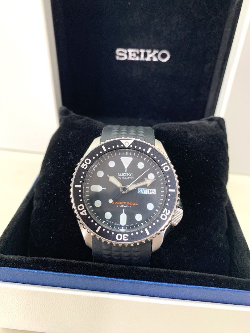 Uncle seiko curved waffle strap top