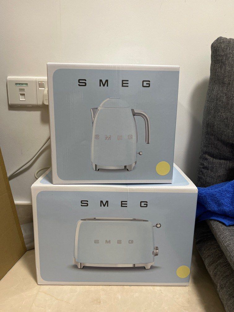 Smeg toaster and kettle, TV & Home Appliances, Kitchen Appliances