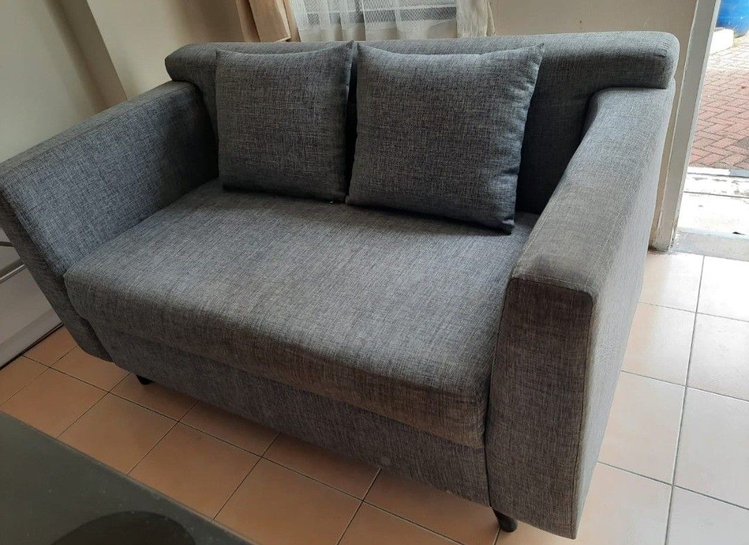 Sofa Abuabu 2 seats, Perabotan Rumah di Carousell