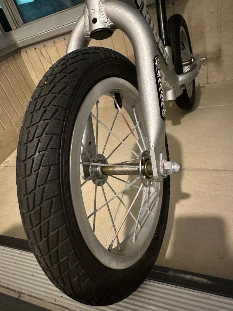 Strider Pro+ 12" Alloy Wheel with Pneumatic Tire Set, 運動產品, 單車及配件, 單車 Carousell