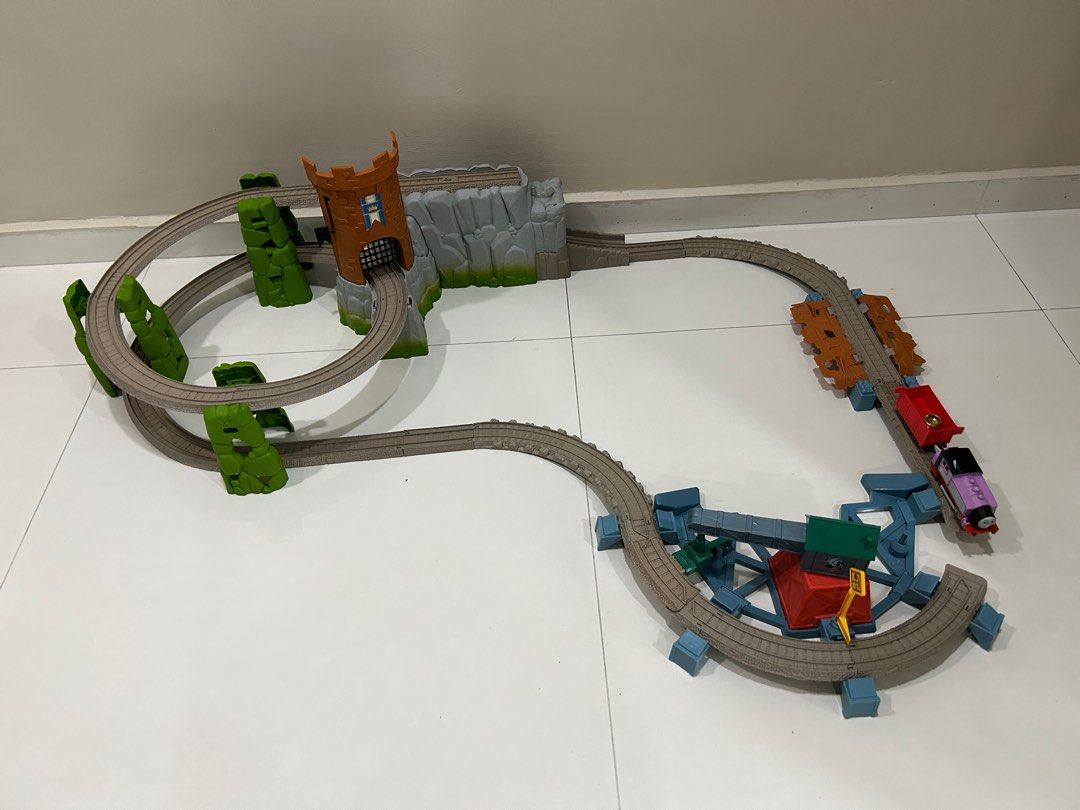 castle train set