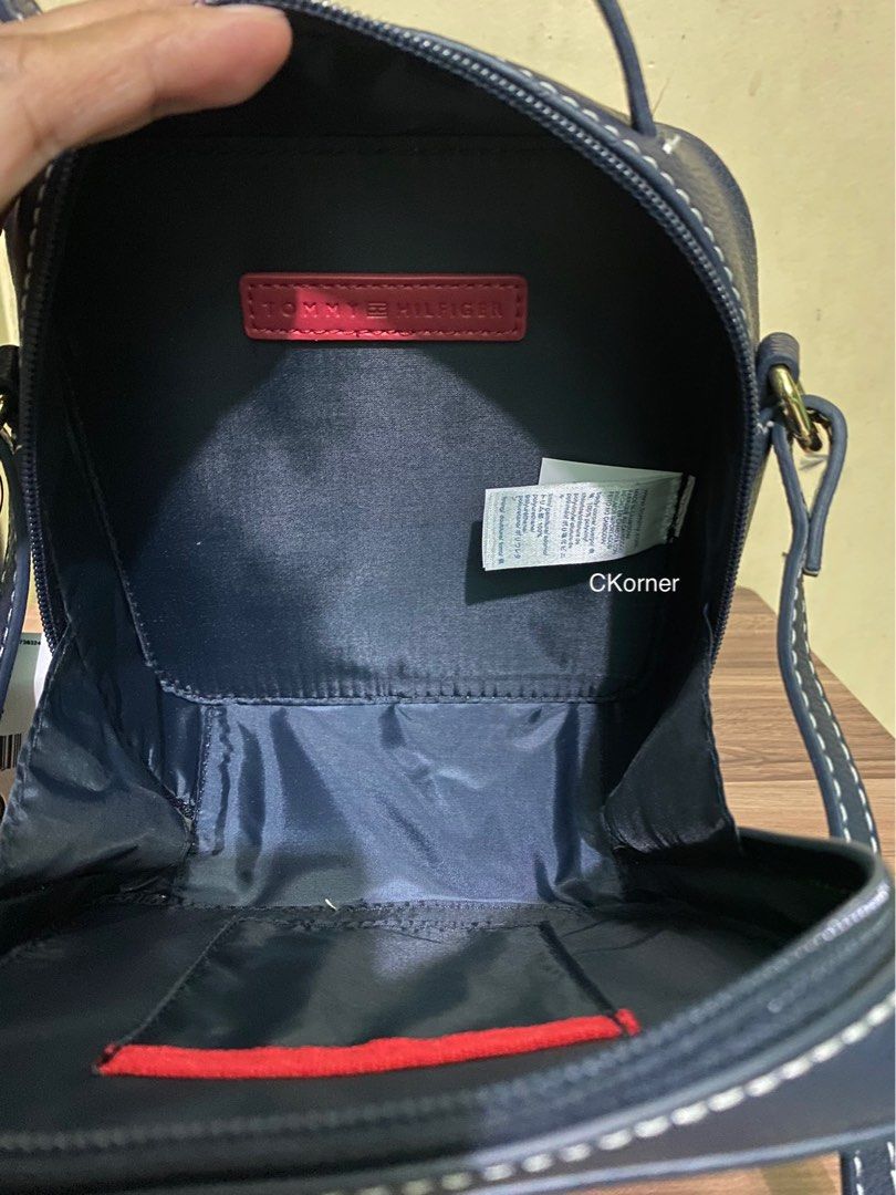 Tommy Hilfiger Vanity Sling Bag, Women's Fashion, Bags & Wallets, Cross