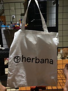 Totebag Putih Herbana