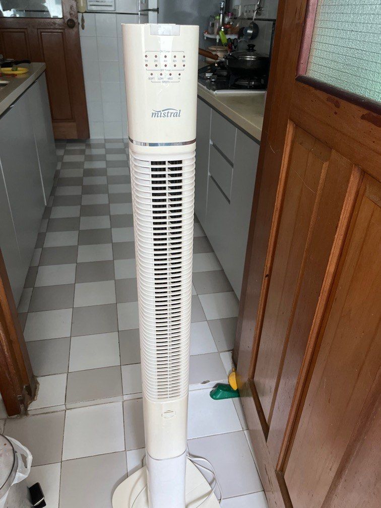 Tower Fan, Furniture & Home Living, Lighting & Fans, Fans on Carousell