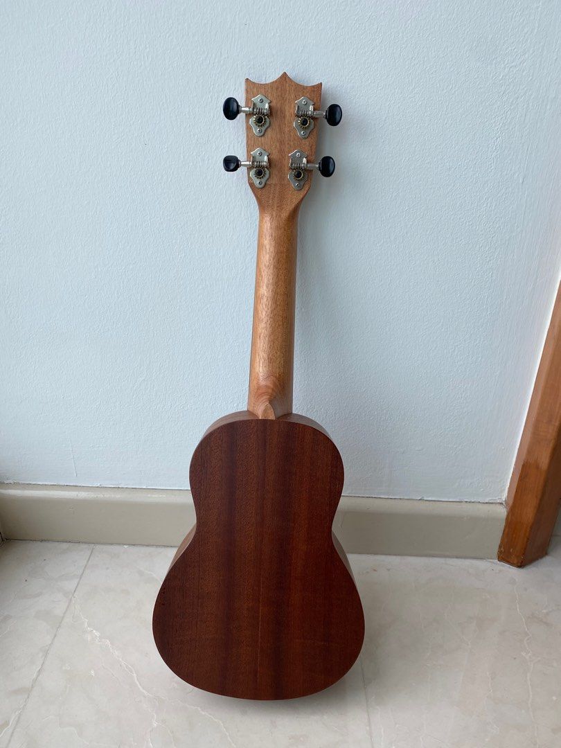 ukele (Category: Musical Instruments) located in Singapore. Submitted by duckyfuz (Listing ID 1197810671, Image 3). Description: bought the ukele for originally over $120plus around there. barely used it and its in great condition😋 price is negotiable .