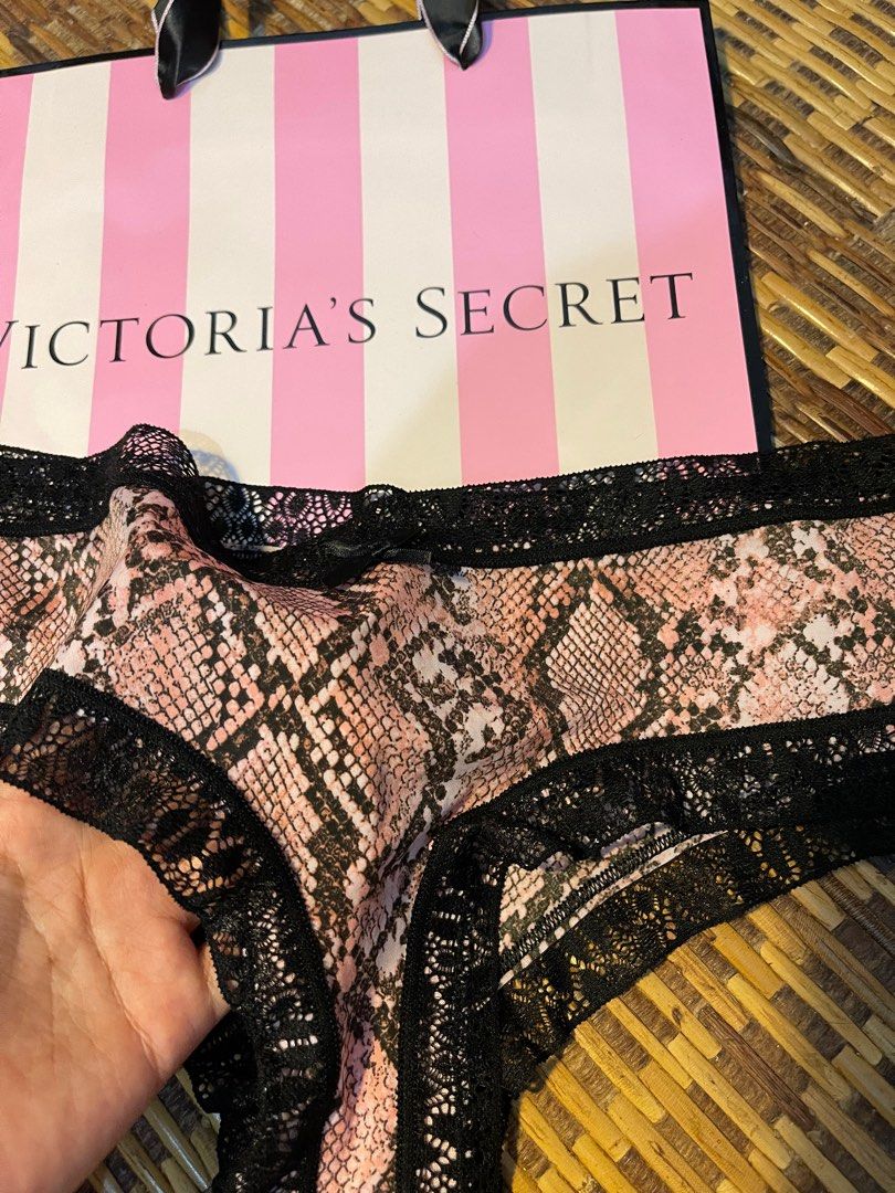 🆕Victoria Secret M, Women's Fashion, New Undergarments & Loungewear on  Carousell