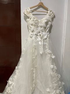 Wedding dress / prewed dress