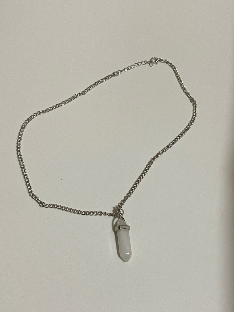 White online crystal necklace