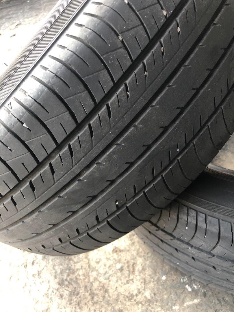 215 55 17 - DUNLOP( 3 ) and YOKOHAMA( 2 ) TIRES - ALL 5 TIRES FOR P4 ...