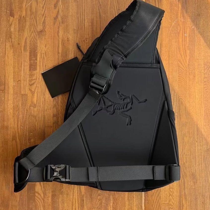 日本ARC'TERYX SYSTEM A QUIVER CROSS-BODY PACK 單咩袋, 名牌