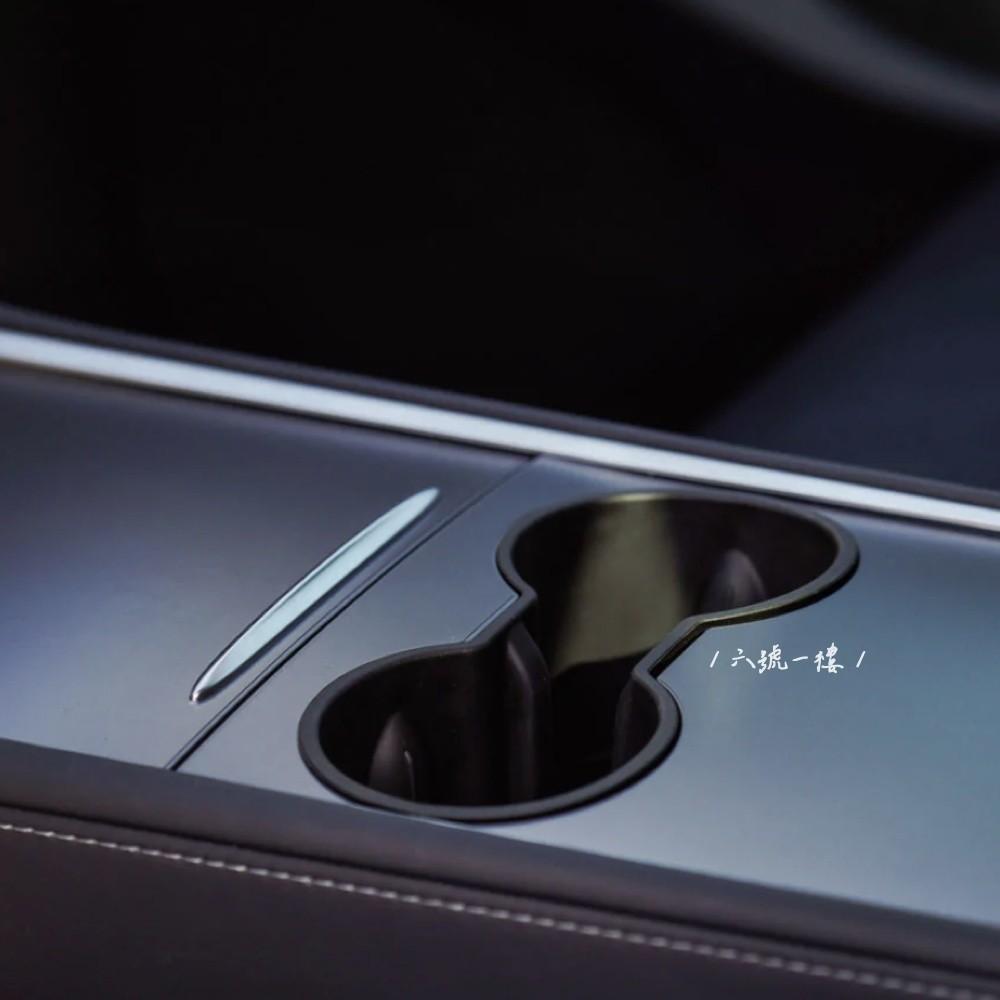 特斯拉 Model 3 Model Y 改良款水杯座 Tesla 置杯座 置杯架 mode3配件 ModelY配件, 汽機車零配件在旋轉拍賣
