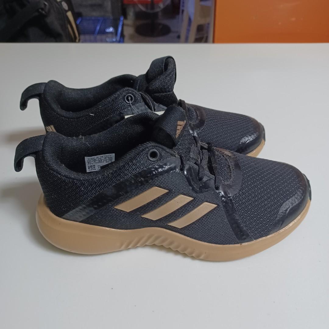 Adidas boys shoes size 7 sales