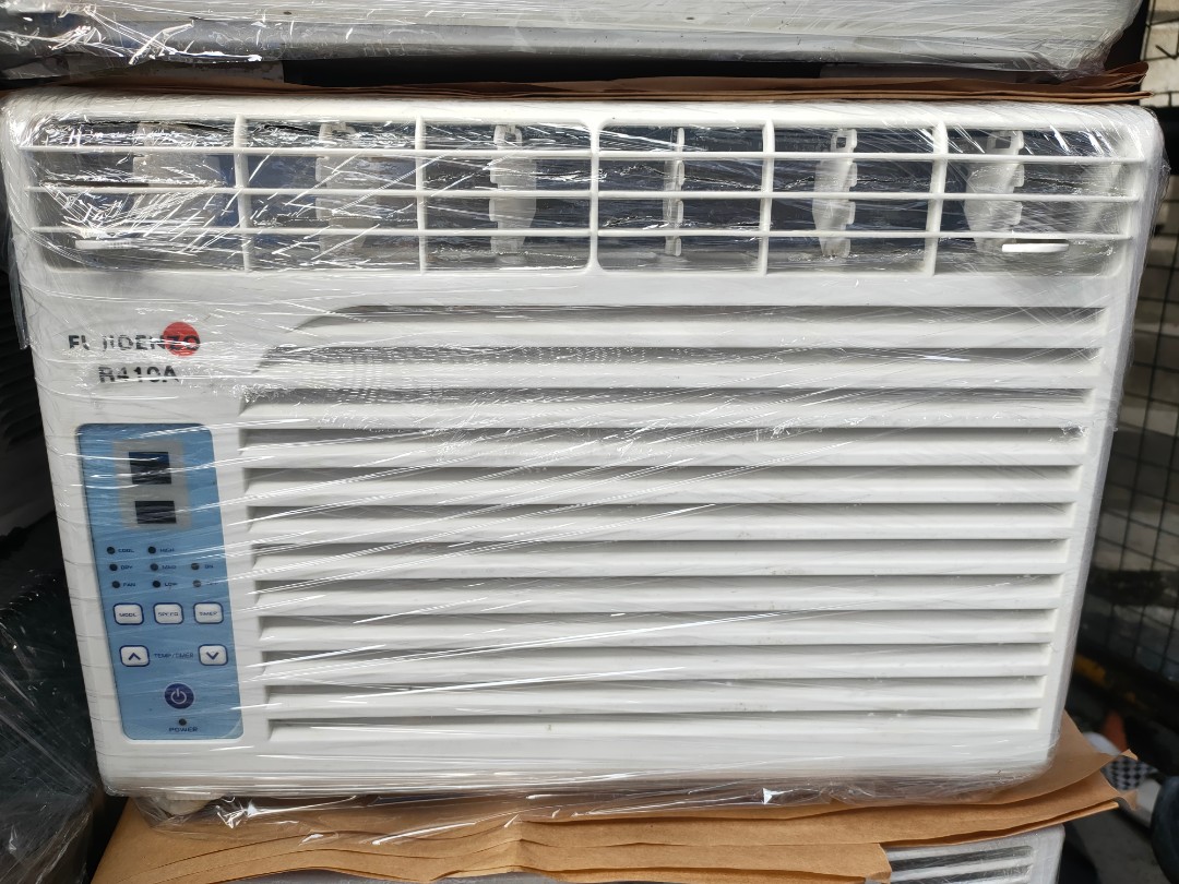 Aircon FUJIDENZO W/Remote 0.5hp Inverter Grade 2nd hand Good condition