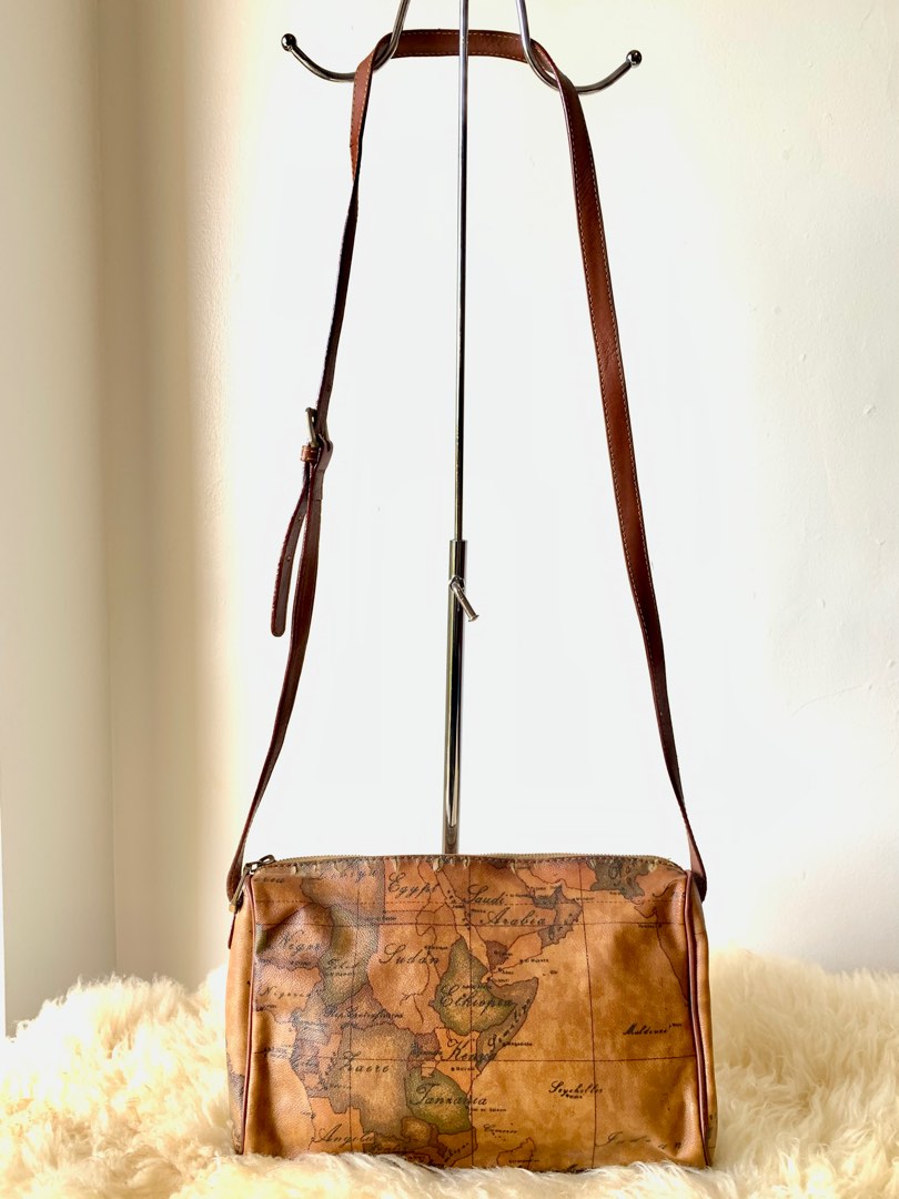 Alviero martini 2025 sling bag price