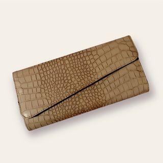Animal Crocodile Print Pattern Clutch Long Wallet Makeup Purse Pouch Brown Nude Synthetic Leather Preloved Used