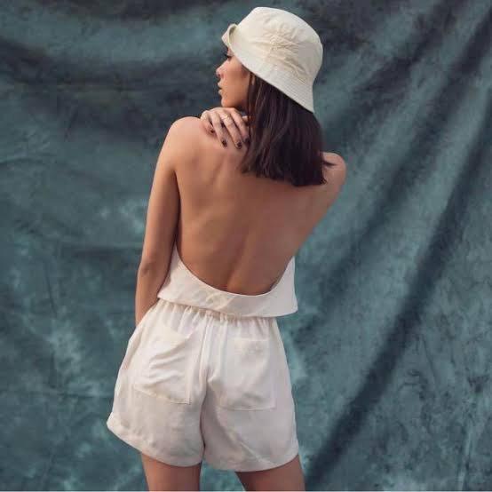 Araw the Line Cupro Top (Category: Sleeveless) located in Quezon City. Submitted by my.arte (Listing ID 1194322447, Image 3). Description: Barely used.