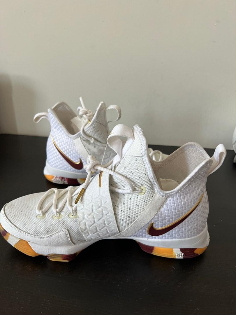 Authentic Original Nike LeBron 14 Size 10.5 White, Men's Fashion, Footwear,  Sneakers on Carousell