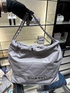 Chanel 22 bag ,medium size ,bought from europe ,use very few, Luxury, Bags  & Wallets on Carousell