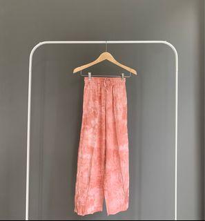 Celana pink