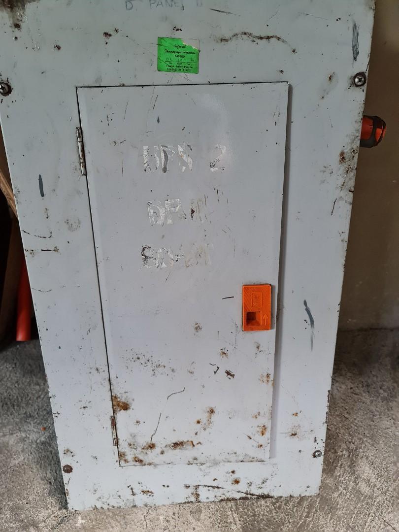 Circuit breaker & double throw switch 3 phase, Commercial & Industrial