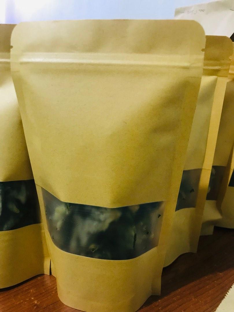 Crispy kangkong (Category: Local Eats) located in Makati City. Submitted by tiny27 (Listing ID 1194286302, Image 1). Description: Chichakong flavors cheddar cheese sour cream bbq chilli bbq open for bulk order and reseller .