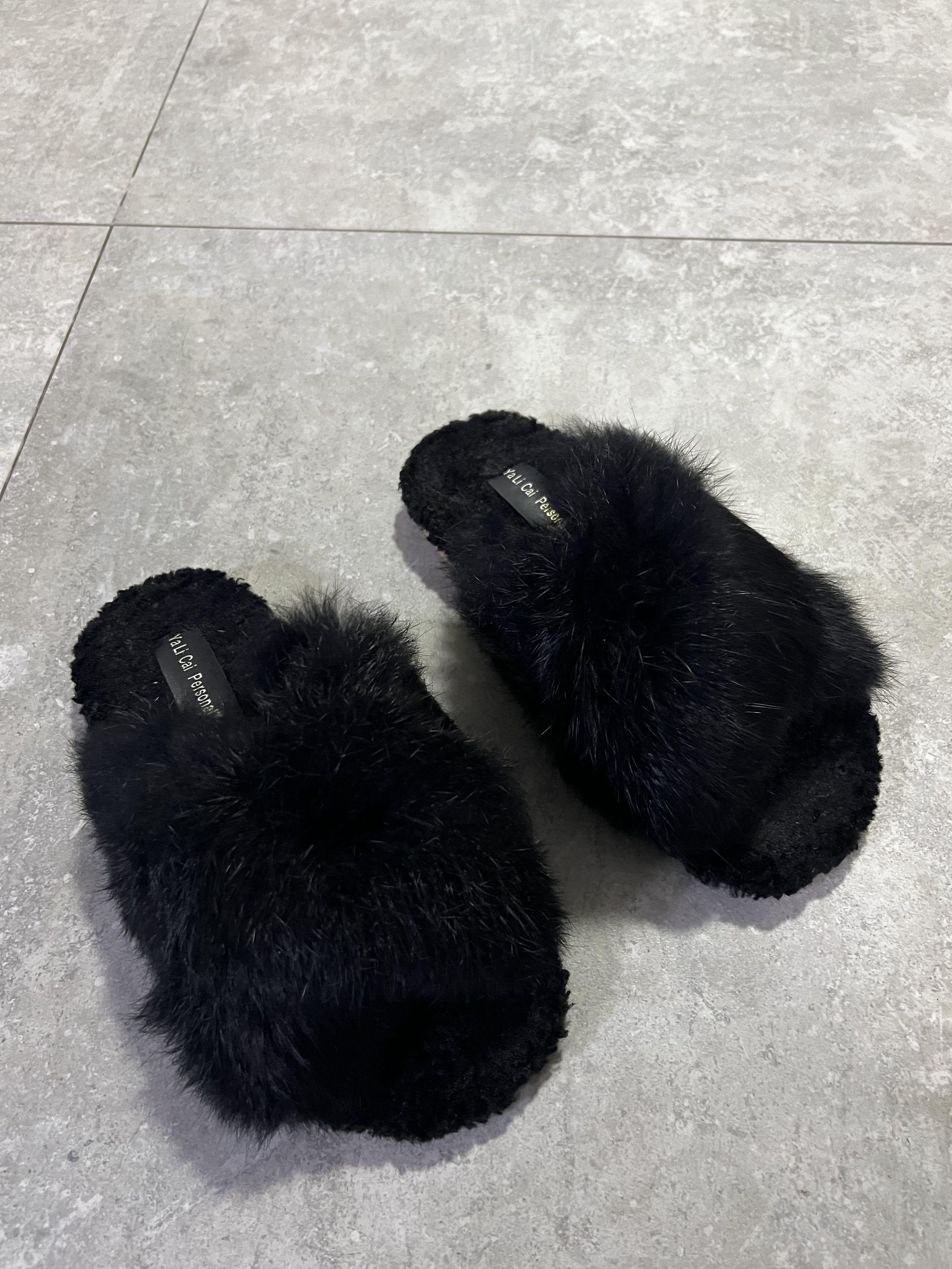 Fur sandals shop with strap