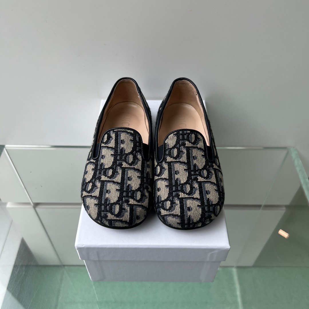 Christian dior shoes price sale