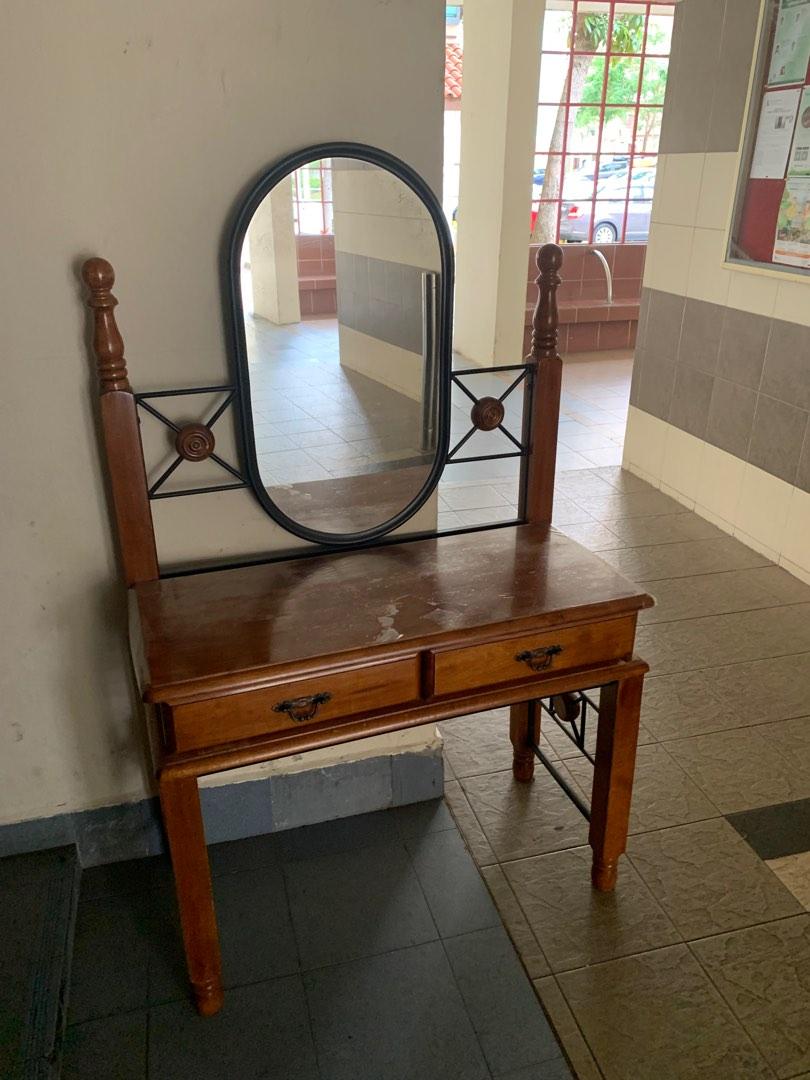 Dressing table, Furniture & Home Living, Furniture, Shelves,