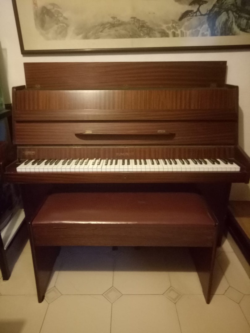 Eungblut piano online