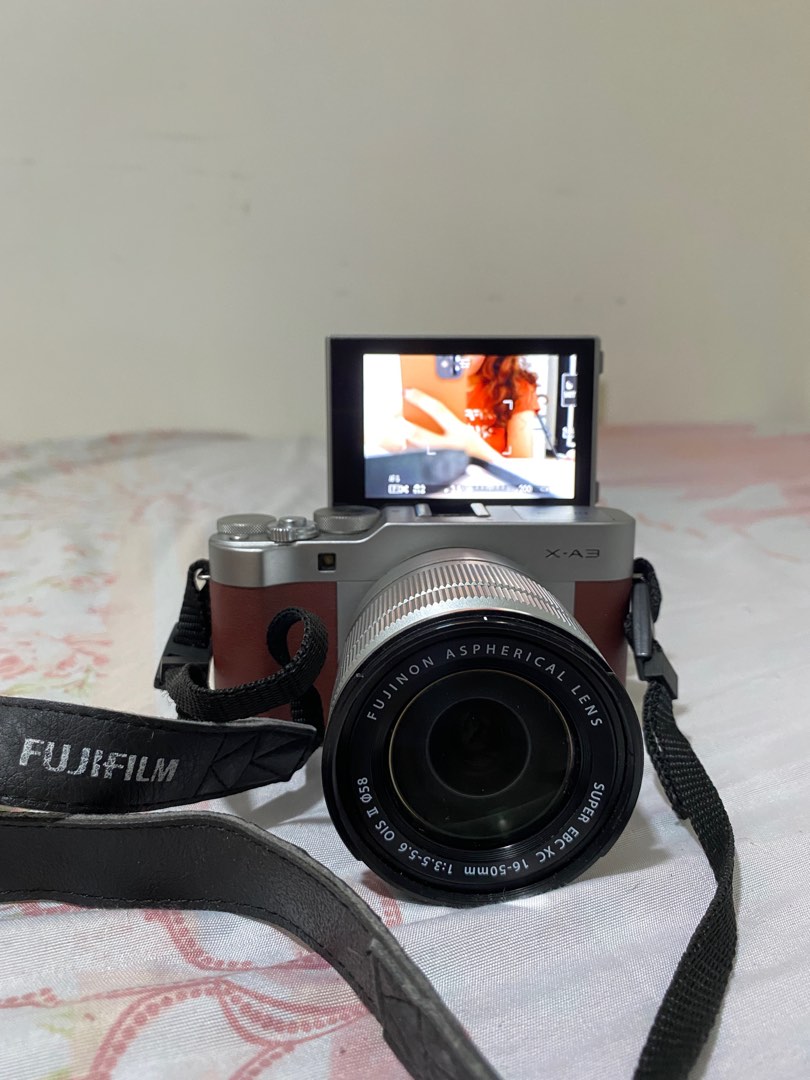 Fujifilm XA3 Wifi Ready Mirrorless Camera with 1650mm kit 24mp full hd