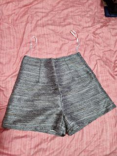 (Category: ) located in . Submitted by lalayours (Listing ID 1194199702, Image 1). Description: .