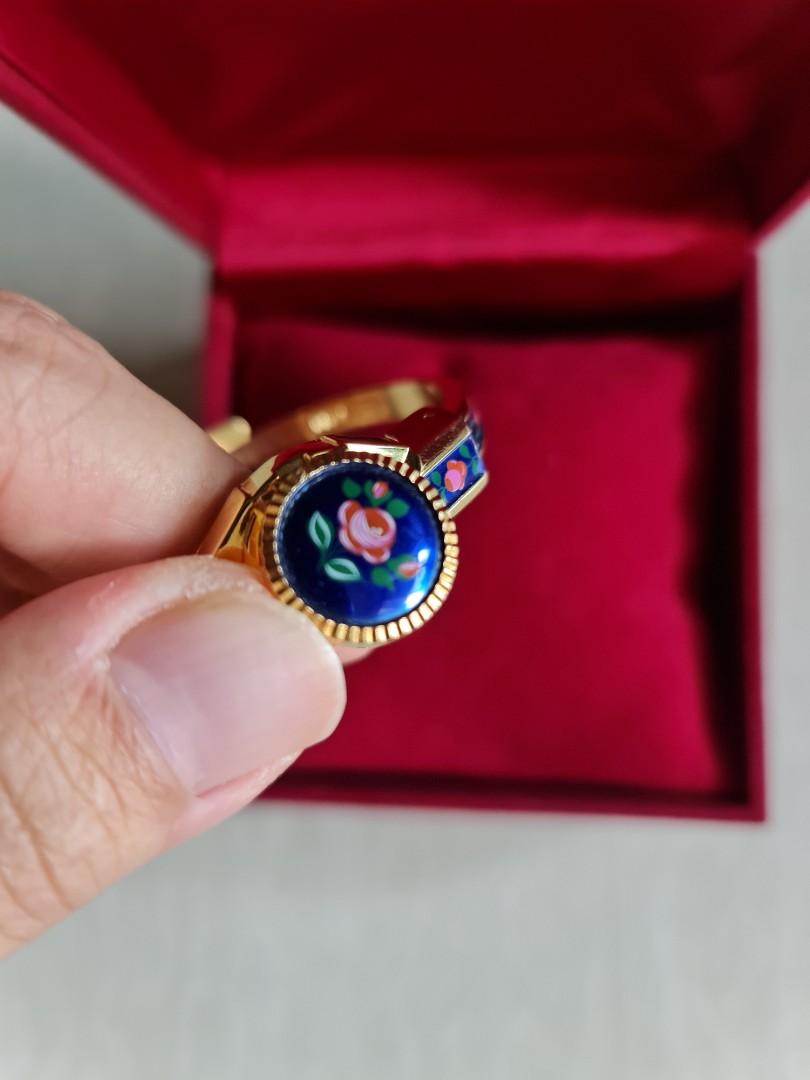 Vintage Ladies Swiss Made Flip Watch, Women's Fashion, Watches