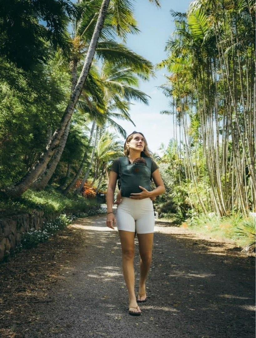 Happy baby carrier OG Juniper, Babies & Kids, Going Out, Carriers